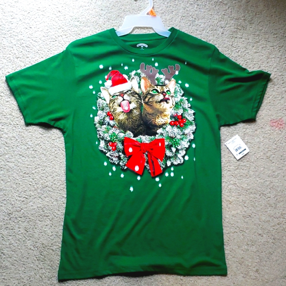 Holiday Time - Christmas Cat T-Shirt